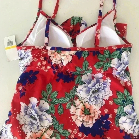 CLEANWATER Red Floral Ruffle Keyhole Tankini Swim Top - SZ Womens Medium - NWT - Picture 3 of 7